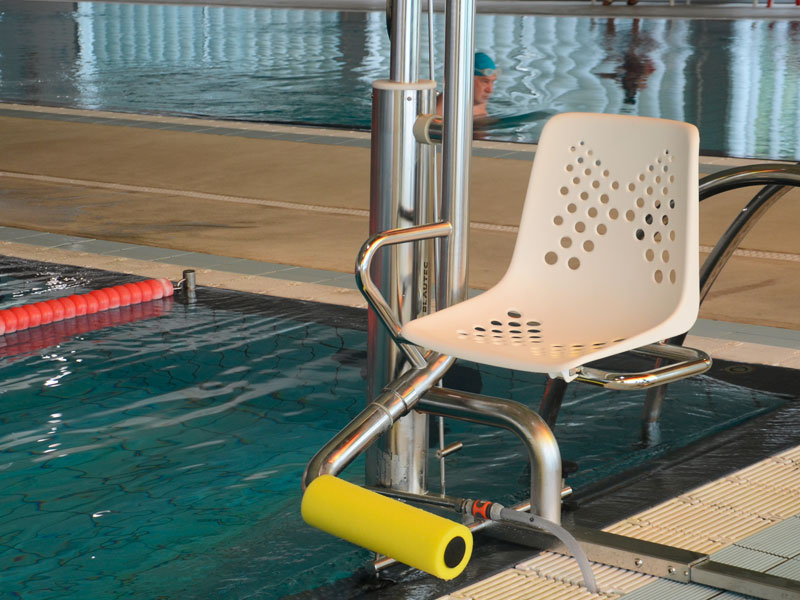 Elevador de piscina para accesibilidad de piscinas
