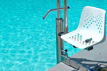 Solutions d'accessibilité pour les piscines